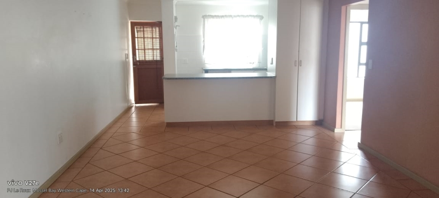 To Let 2 Bedroom Property for Rent in Hartenbos Central Western Cape